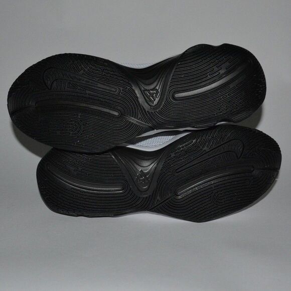 Nike Giannis Immortality 3 Men’s Size 11.5 White Black DZ7533 003 New No Box main image 7